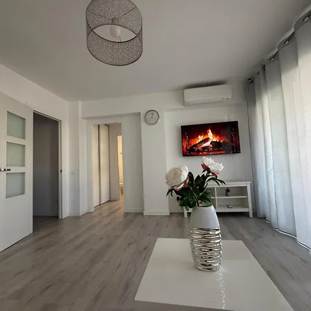 The White Pearl Apartment *